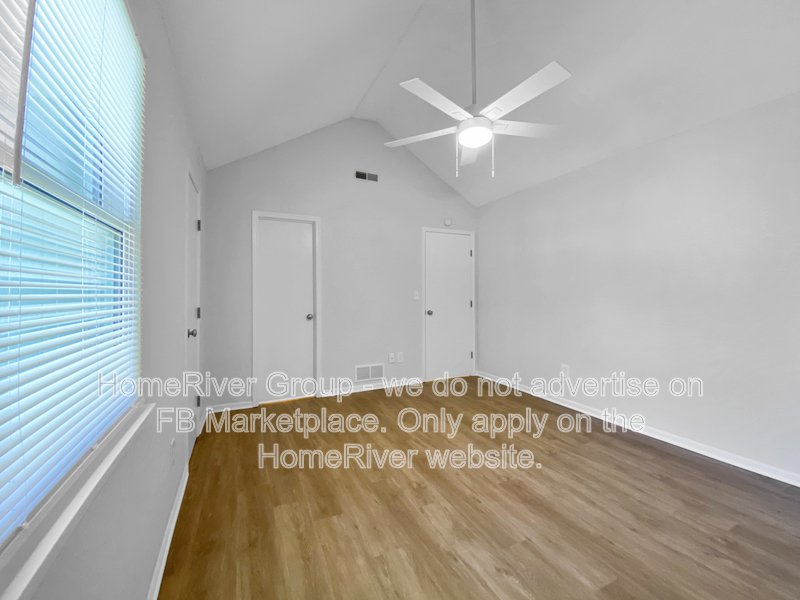 3 BEDROOM TOWNHOME | END UNIT | GARAGE | PRIVATE PATIO | PRIME LOCATIO property image