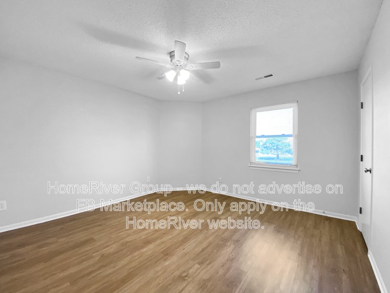 3 BEDROOM TOWNHOME | END UNIT | GARAGE | PRIVATE PATIO | PRIME LOCATIO property image