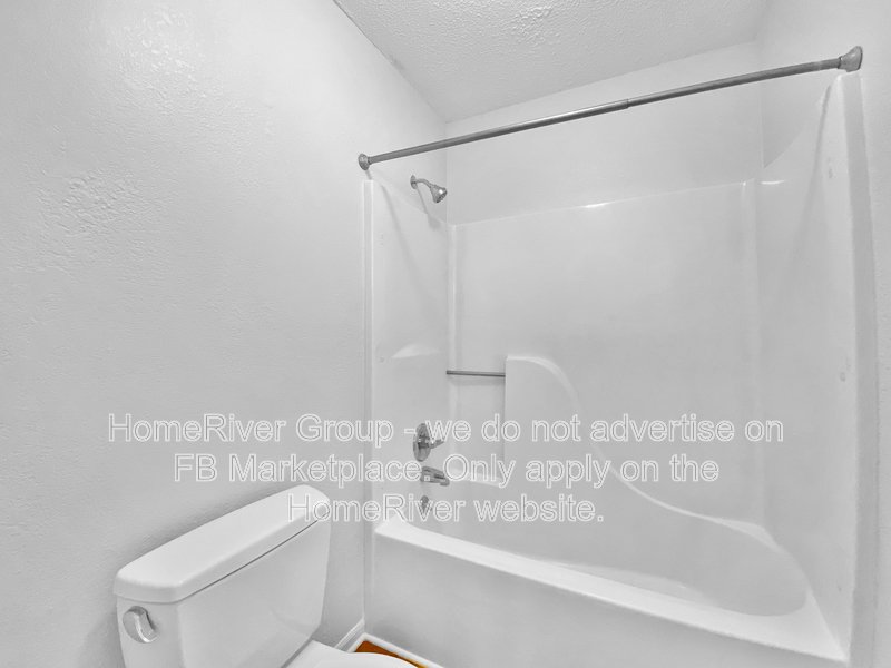 3 BEDROOM TOWNHOME | END UNIT | GARAGE | PRIVATE PATIO | PRIME LOCATIO property image