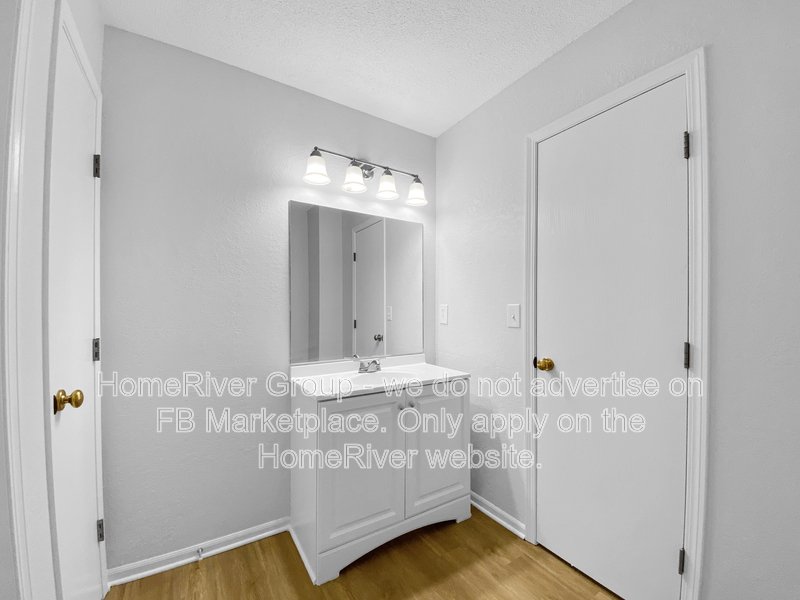 3 BEDROOM TOWNHOME | END UNIT | GARAGE | PRIVATE PATIO | PRIME LOCATIO property image
