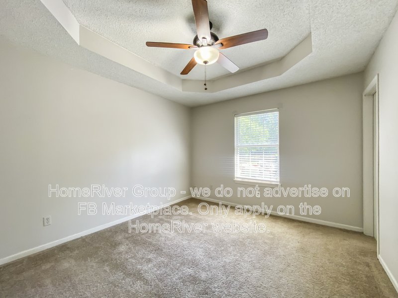 3 BEDROOM HOME | FINISHED BASEMENT | 2-CAR GARAGE | DECK property image