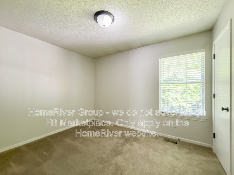 3 BEDROOM HOME | FINISHED BASEMENT | 2-CAR GARAGE | DECK property image