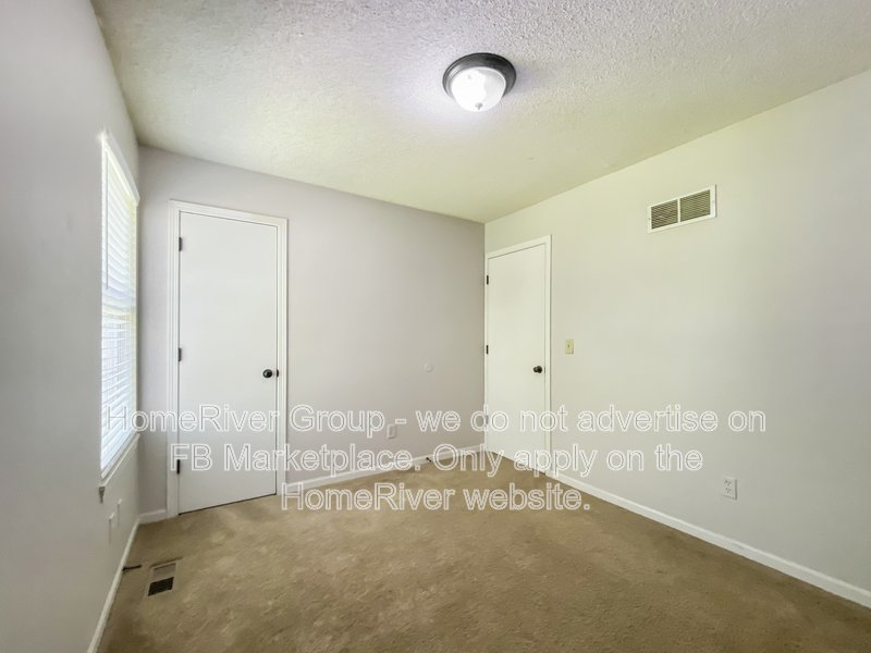 3 BEDROOM HOME | FINISHED BASEMENT | 2-CAR GARAGE | DECK property image