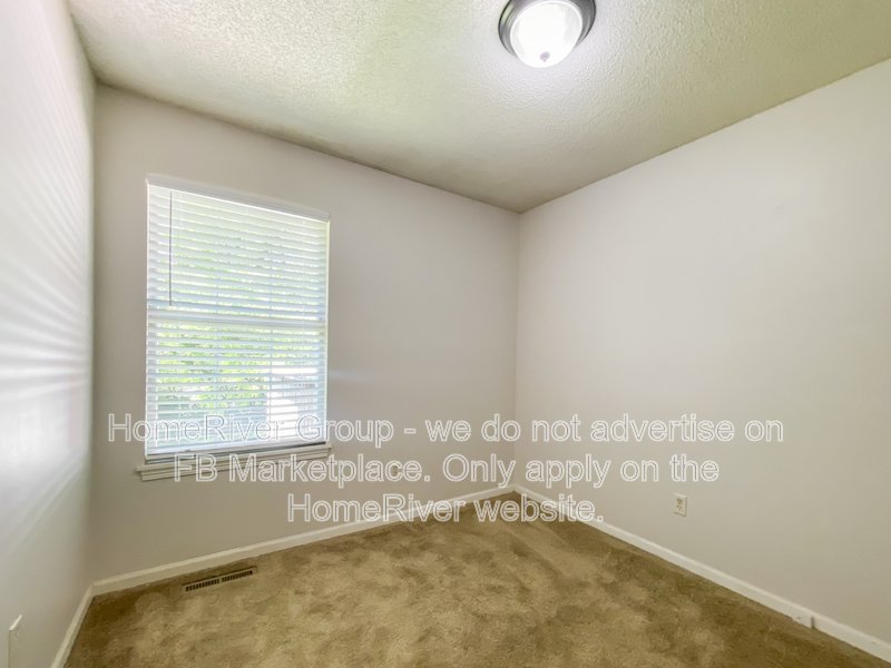 3 BEDROOM HOME | FINISHED BASEMENT | 2-CAR GARAGE | DECK property image