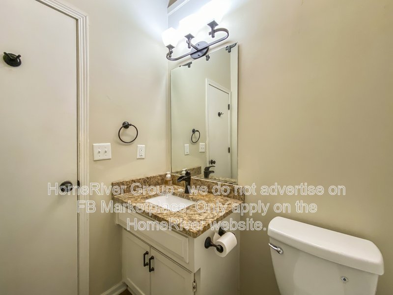 3 BEDROOM HOME | FINISHED BASEMENT | 2-CAR GARAGE | DECK property image