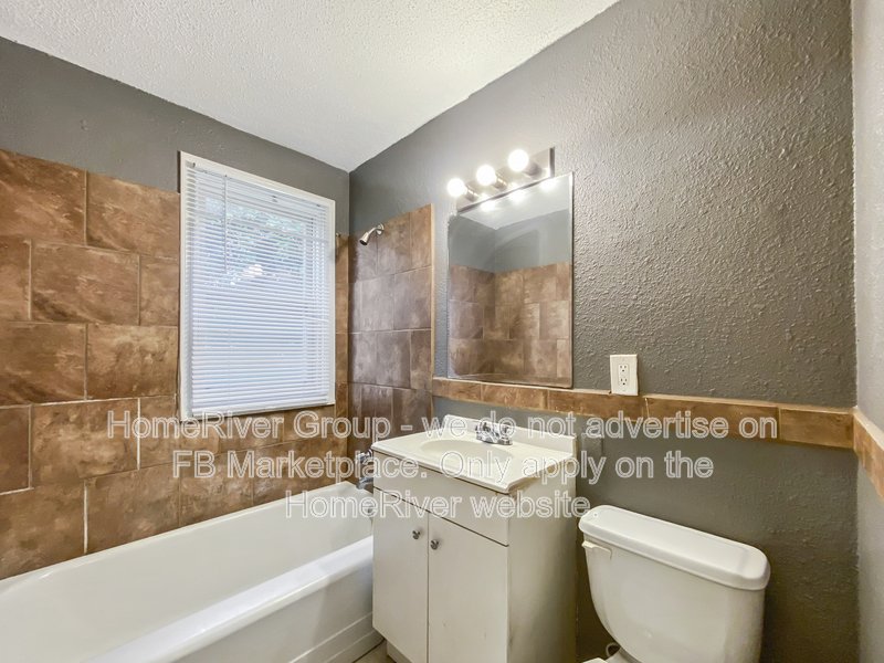 2 BED-1 BATH | W/D HOOKUP | OPEN CONCEPT LIVING | PRIV OUTDOOR SPACE property image
