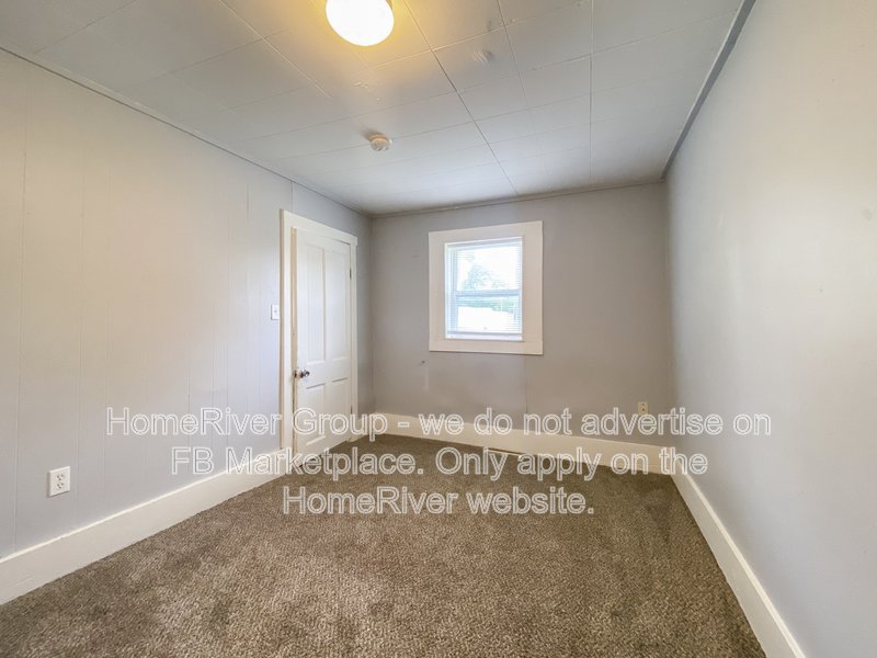 2 BEDROOM | LARGE YARD | NATURAL LIGHT | W/D HOOKUPS | COZY LAYOUT property image