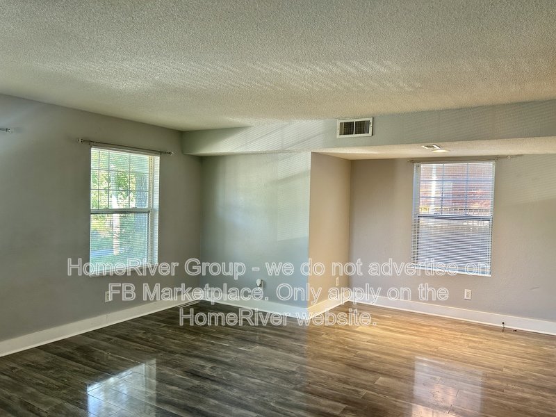 4 BEDROOM / 2 BATHROOM / HARDWOOD FLOORS / FENCED BACKYARD / LEASE NOW property image