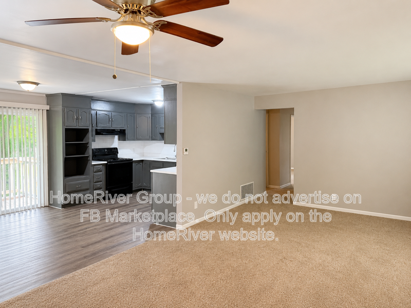 3 BEDROOMS / 1 BATH / LARGE FENCED YARD / PET FRIENDLY property image