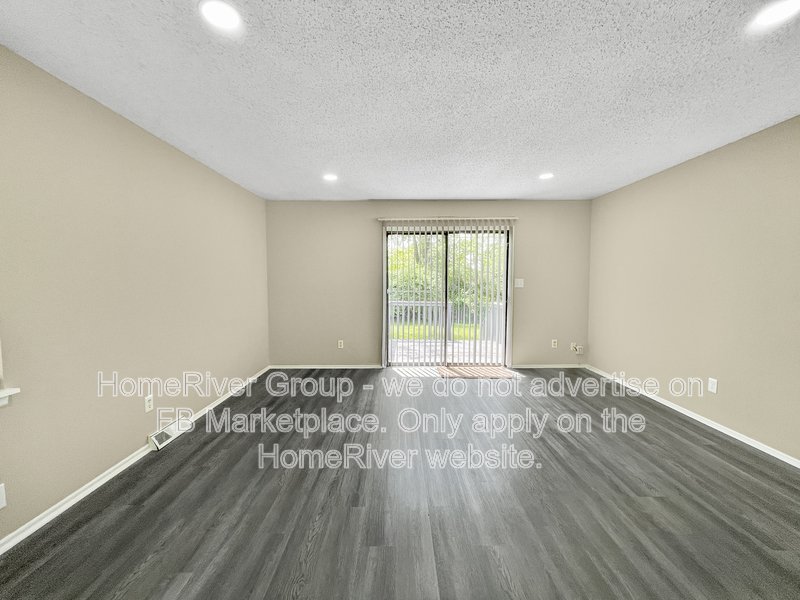 3BE/2BA / PET FRIENDLY / TOP-RATED BLUE SPRINGS SCHOOLS property image