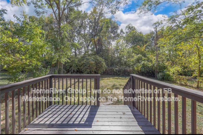 3BE/2BA / PET FRIENDLY / TOP-RATED BLUE SPRINGS SCHOOLS property image