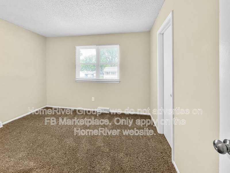 3BE/2BA / PET FRIENDLY / TOP-RATED BLUE SPRINGS SCHOOLS property image