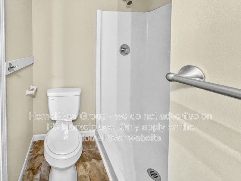 3BE/2BA / PET FRIENDLY / TOP-RATED BLUE SPRINGS SCHOOLS property image