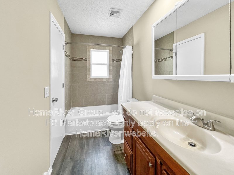 3BE/2BA / PET FRIENDLY / TOP-RATED BLUE SPRINGS SCHOOLS property image
