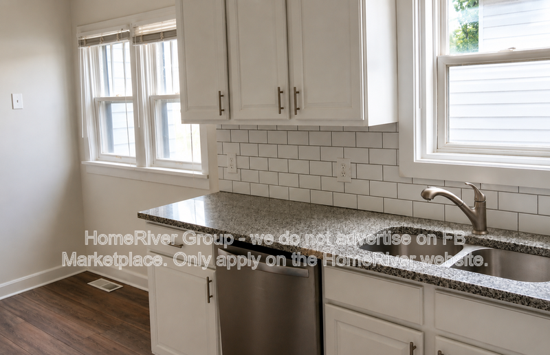 5 BEDROOMS, 3 BATHROOMS | UMKC | PET FRIENDLY | AVAILABLE 7/13 property image