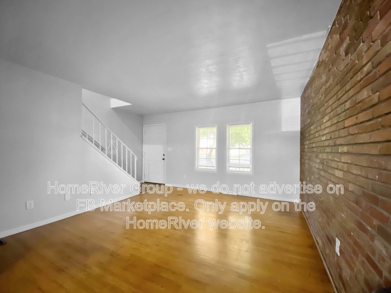 AVAILABLE NOW! / 2 BR / 1 BA / BRICK ACCENT WALL / WASHER/DRY property image