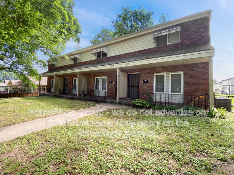 AVAILABLE NOW! / 2 BR / 1 BA / BRICK ACCENT WALL / WASHER/DRY property image