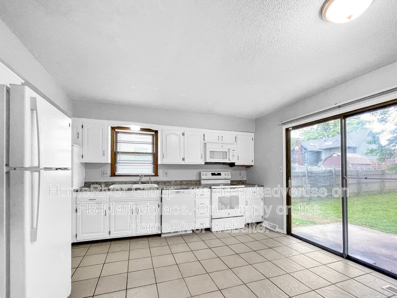 Coming Soon | Pets Welcome | Fridge Included | Fireplace property image
