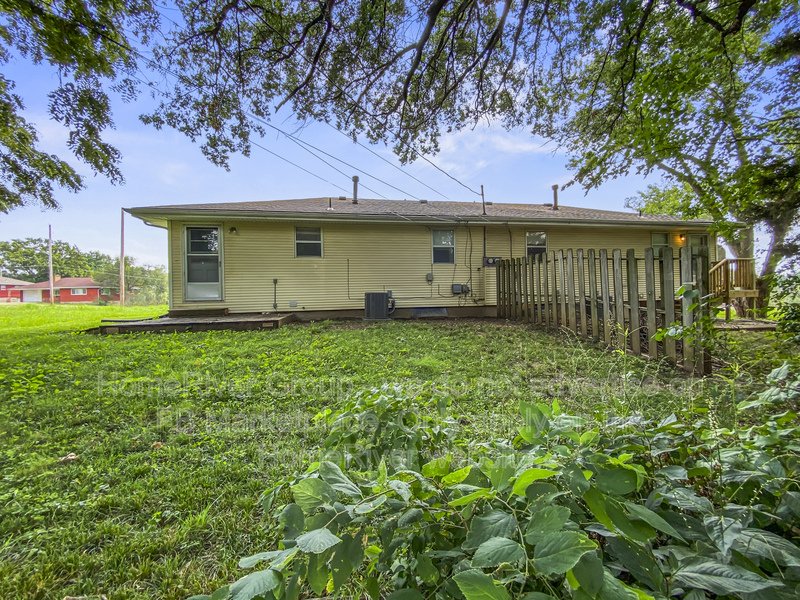 2 Bedroom Raised Ranch Duplex-Ready Now! property image