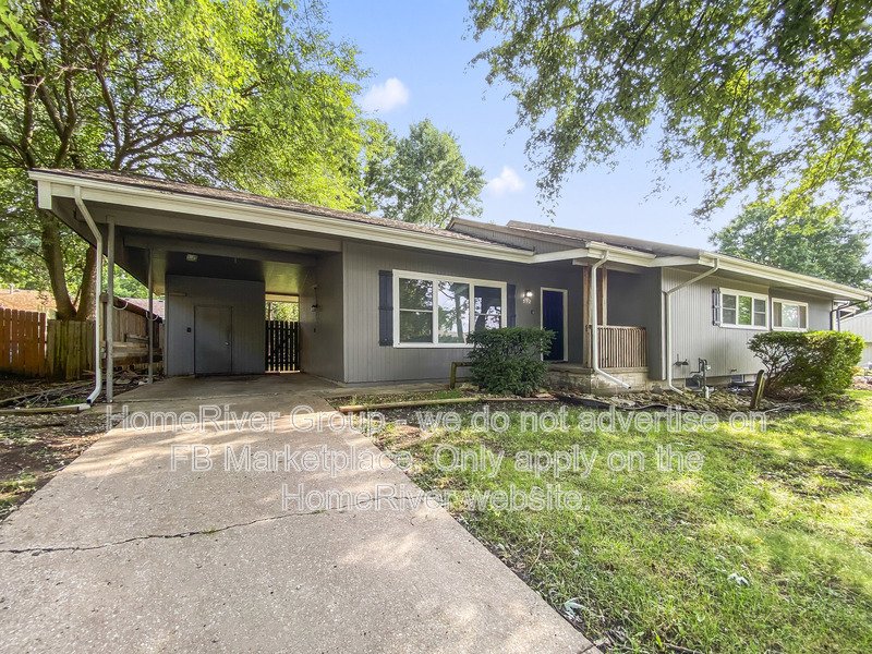 Available Now| Pets Welcome | Fridge Included property image