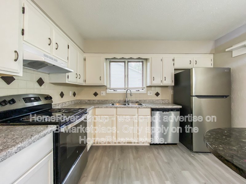 Available Now | Pets Welcome | Fridge Included property image