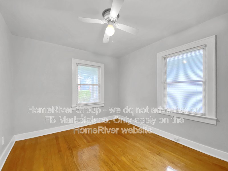 Adorable 3bdrm/2 full bath Bungalow-Move In Now property image