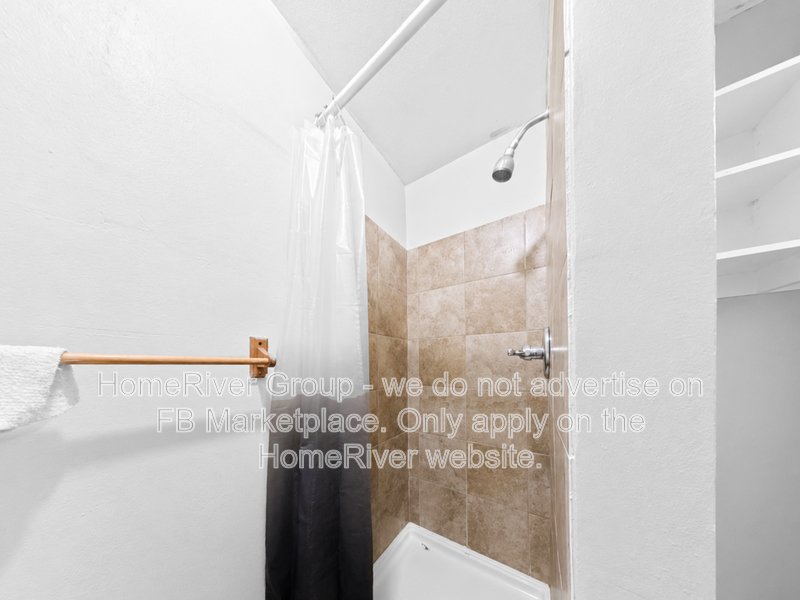Adorable 3bdrm/2 full bath Bungalow-Move In Now property image